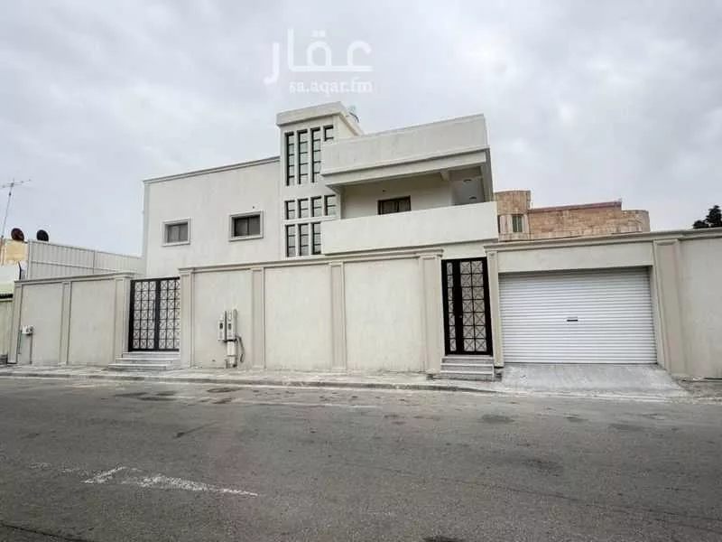 10 bedroom villa in Al Aqrabiyah, Eastern Province 6