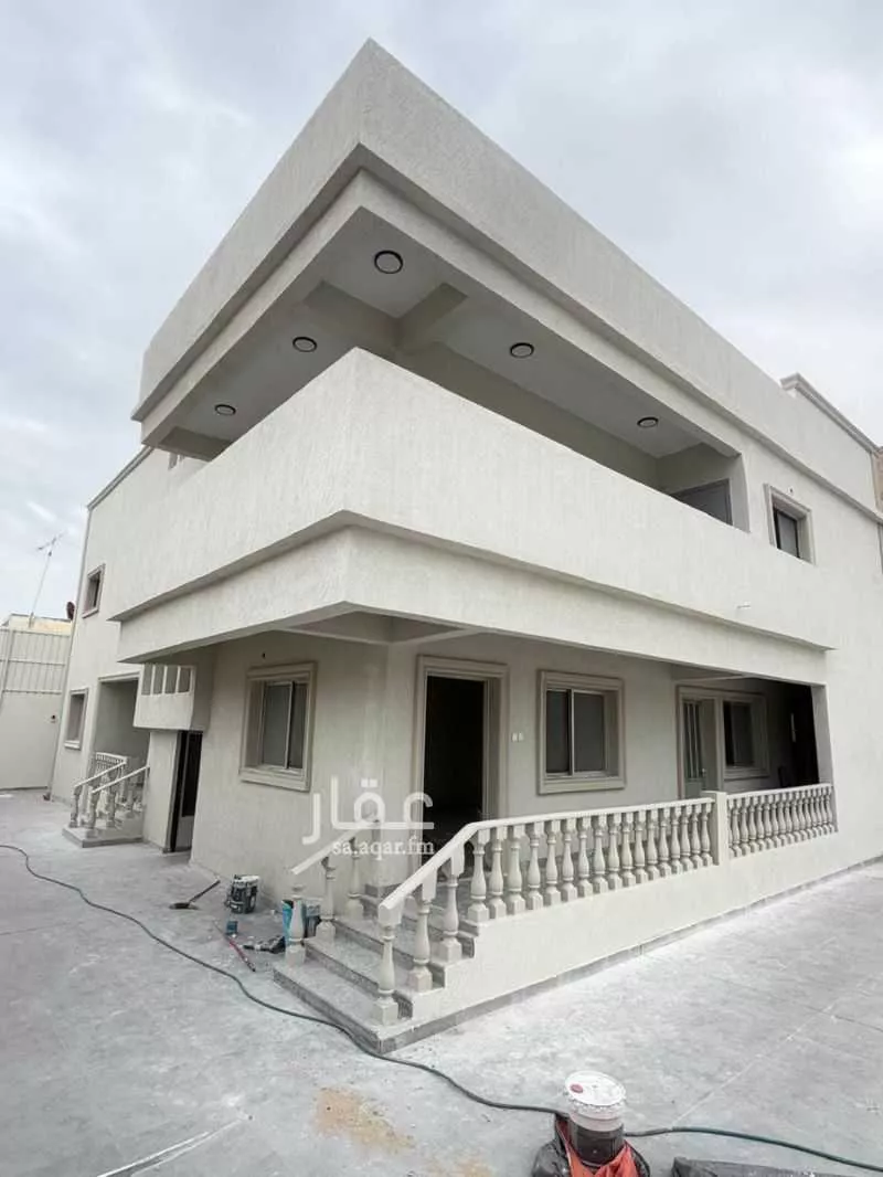 10 bedroom villa in Al Aqrabiyah, Eastern Province 8