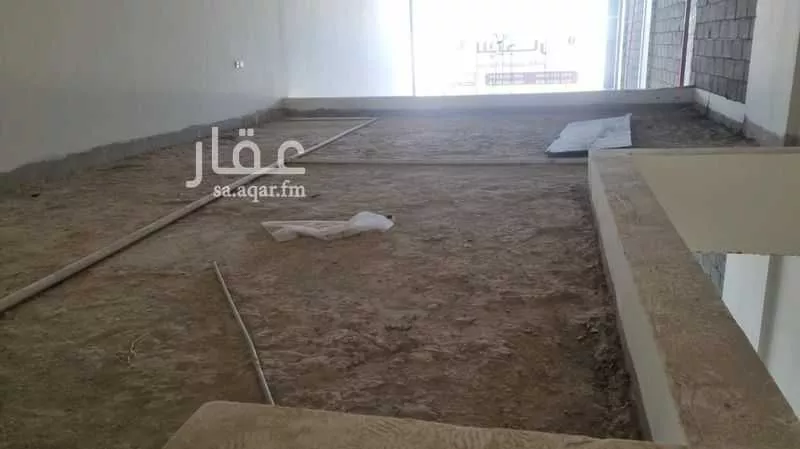 محل 2185 م² في قرطبة 3