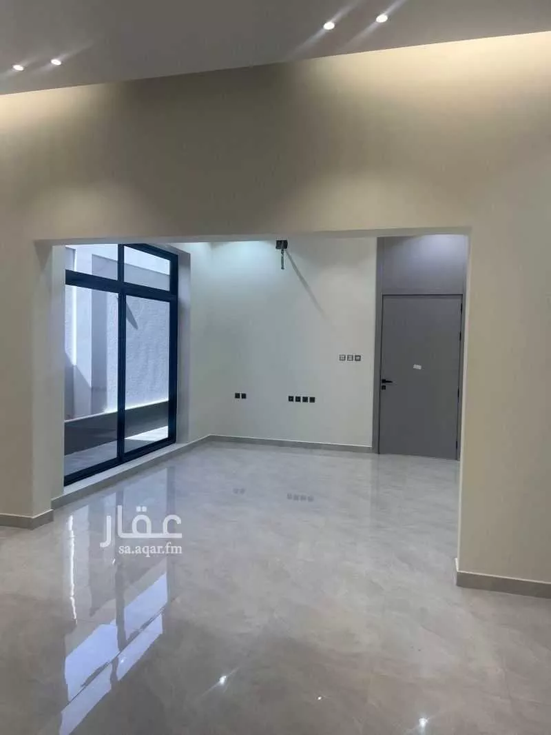 4 bedroom floor in Al Safa 5