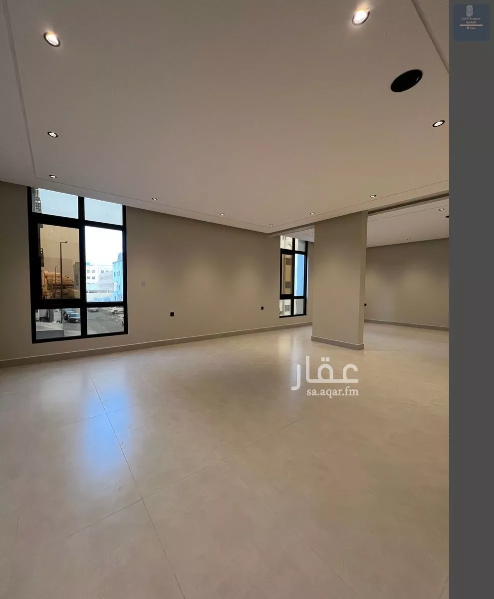 شقة 6 غرف في النزهة 4