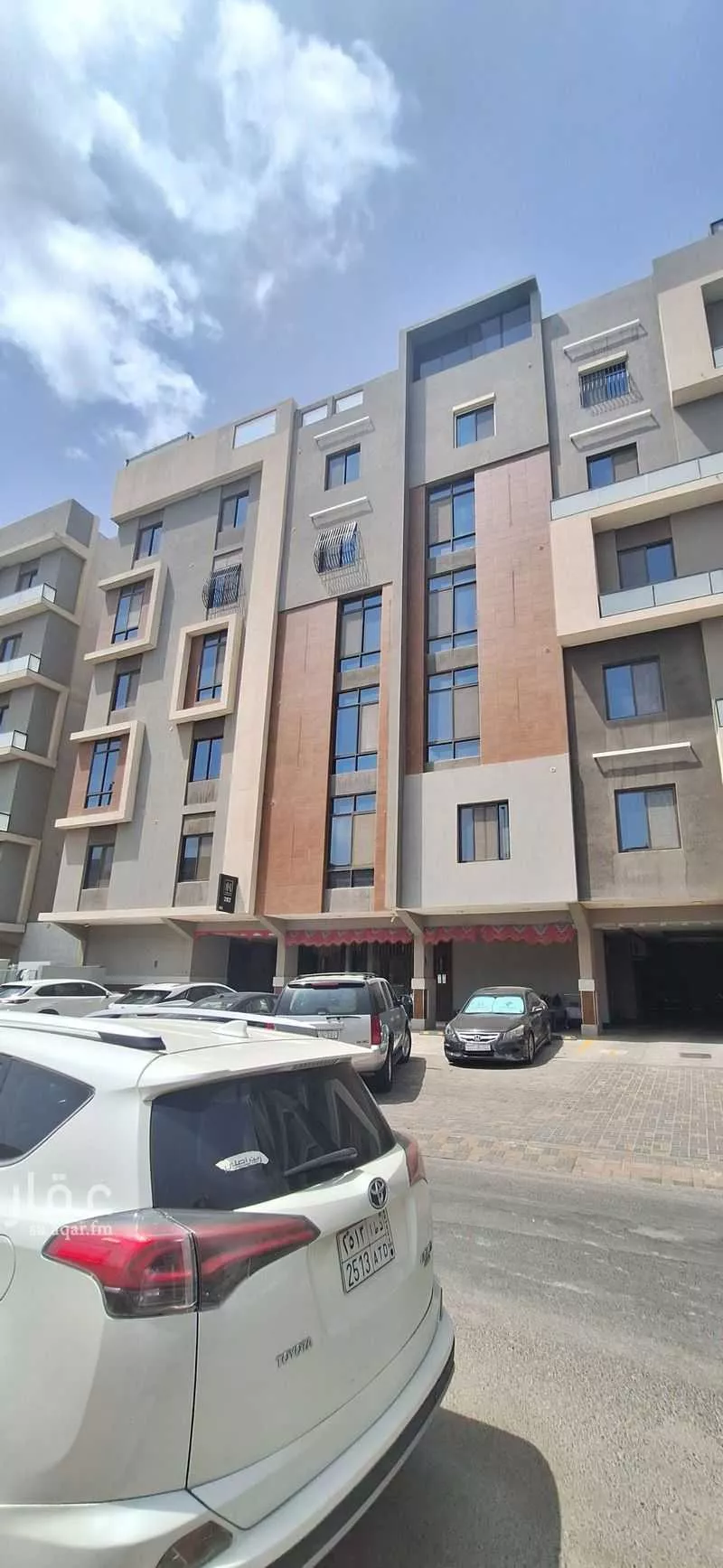 6 bedroom apartment in Al Fayha 1