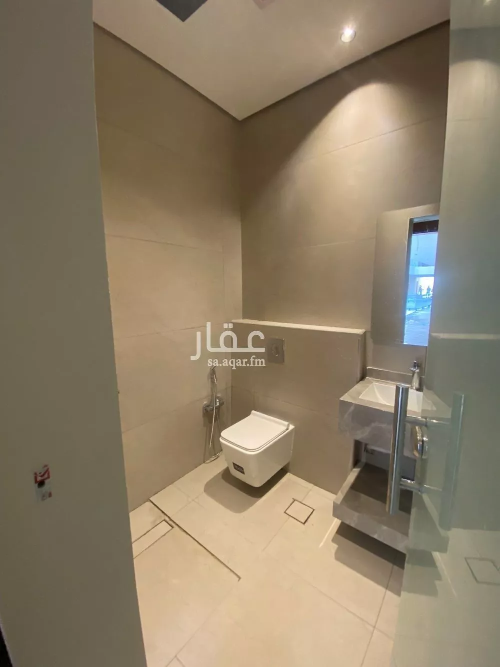 شقة 1 غرف في الرمال 4