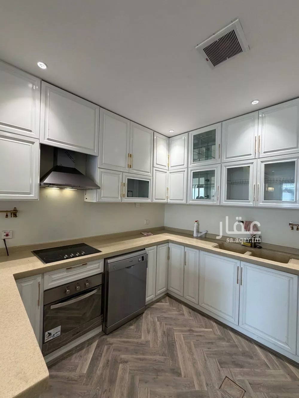 3 bedroom apartment in Al Yasmin 1