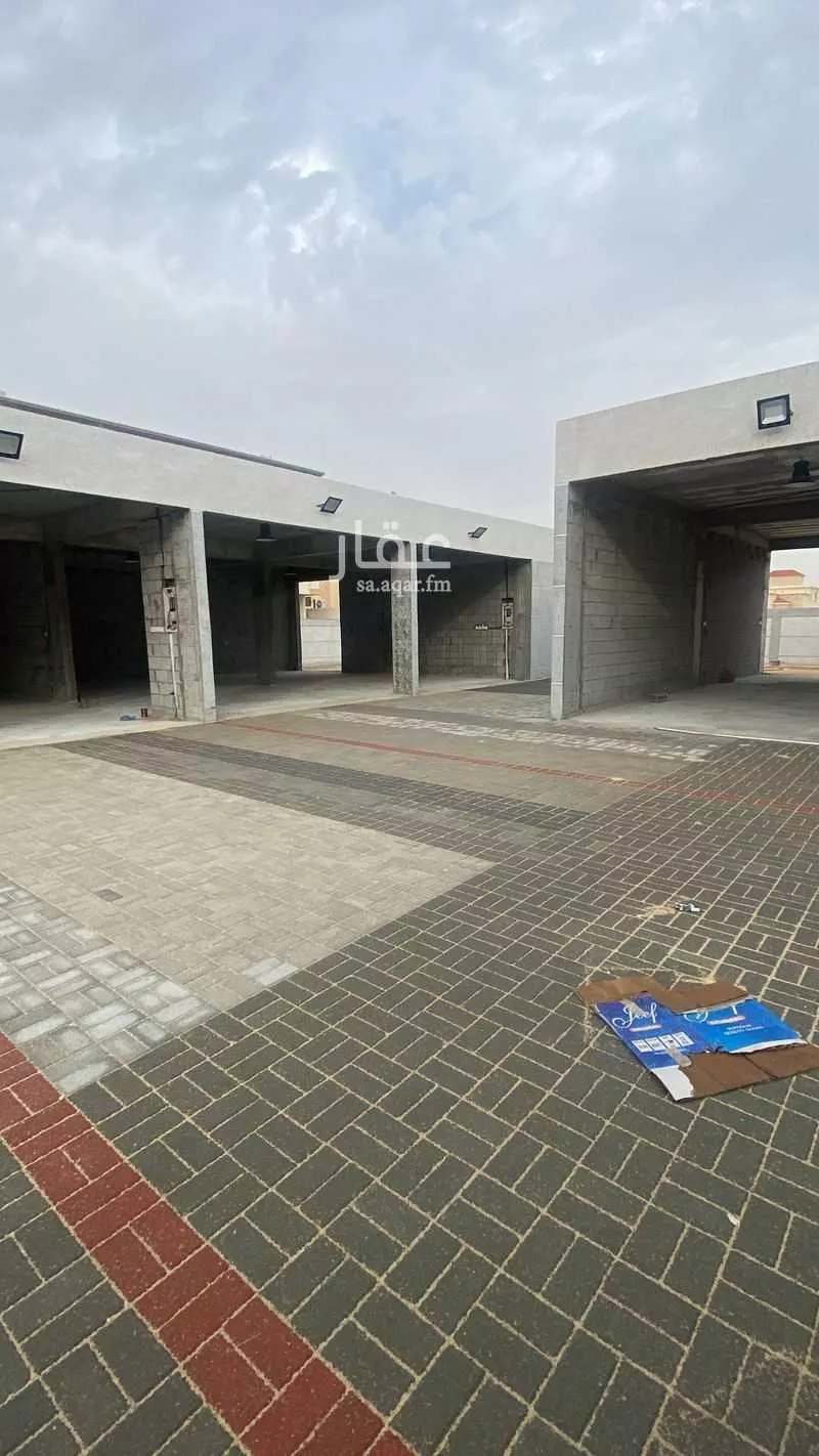 محل 300 م² في المنار 5