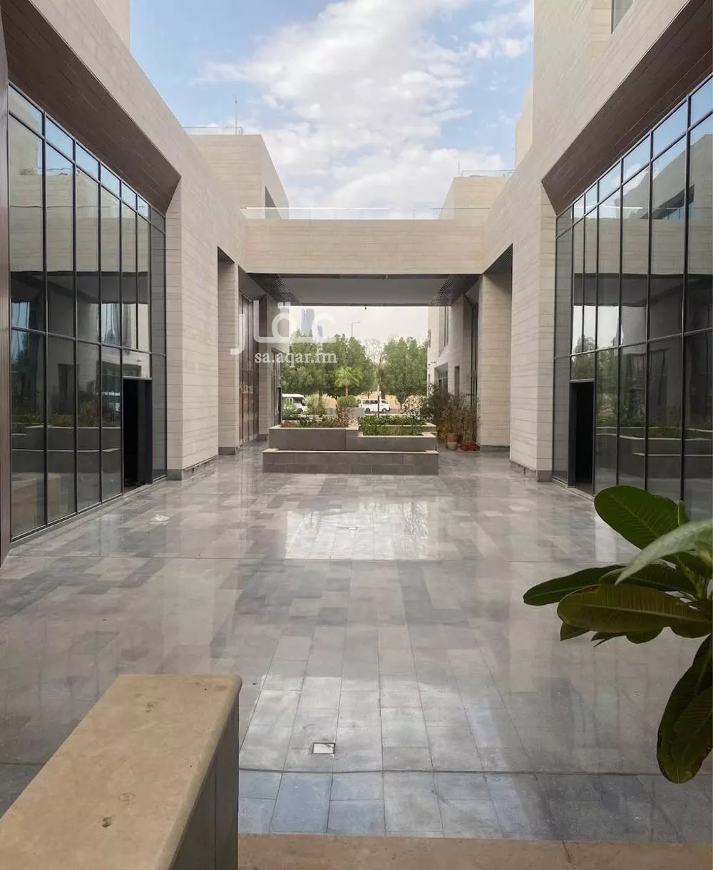 shop in Hittin, Riyadh 5