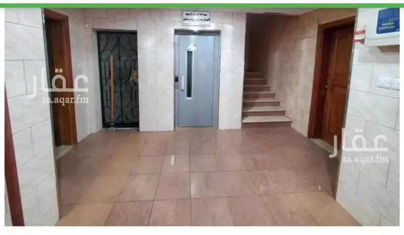 819 sqm building in Al Rusaifah 3