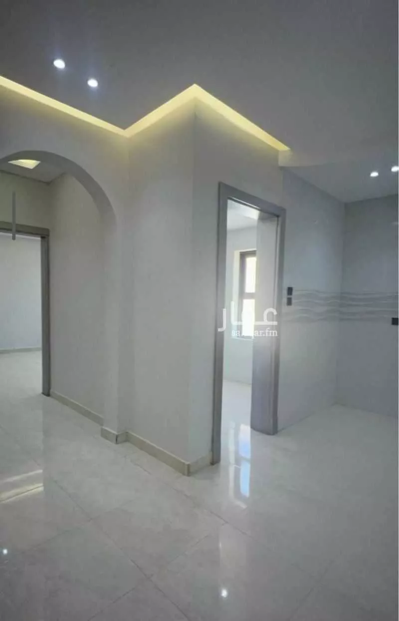 160 sqm building in Al Matar 1