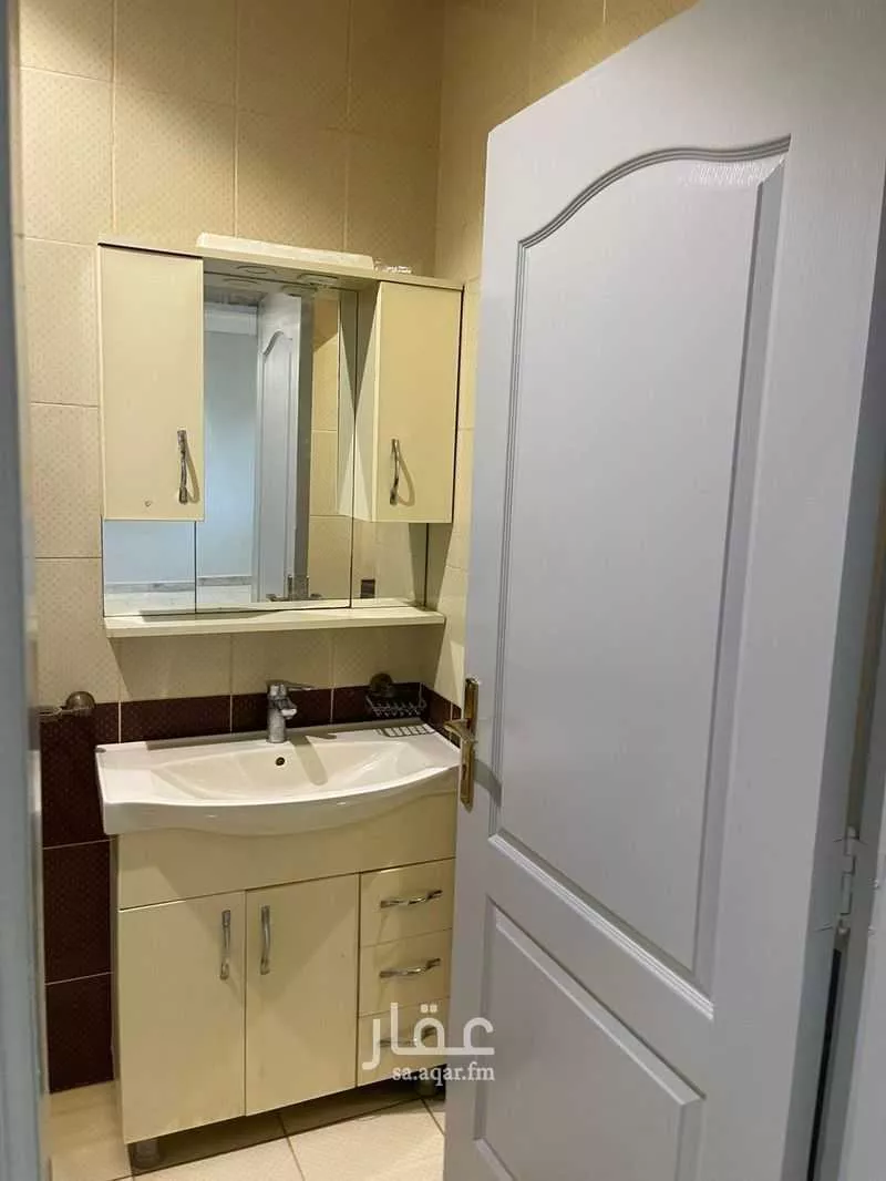 3 bedroom apartment in Al Yaqout 5