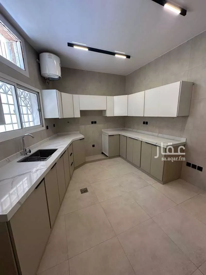 building in Al Olaya, Riyadh 11