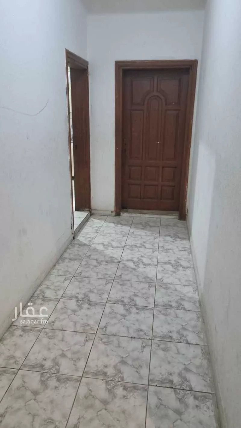 شقة 4 غرف في النزهة 3