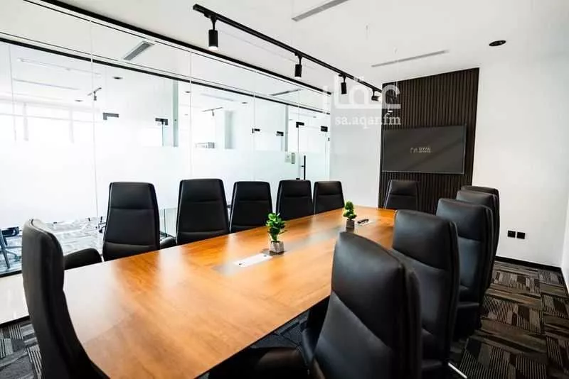 3 bedroom office in Al Faisaliyyah, Jeddah 5