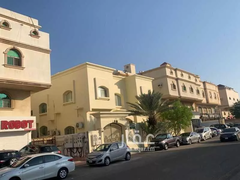 فيلا 7 غرف في المرجان