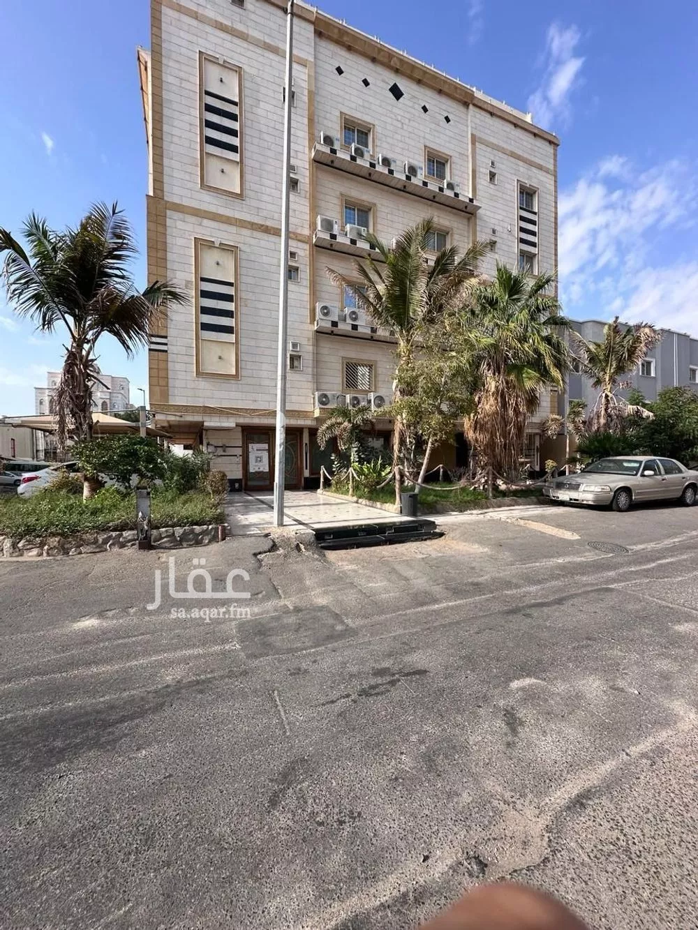 5 bedroom apartment in Al Rawdah 1