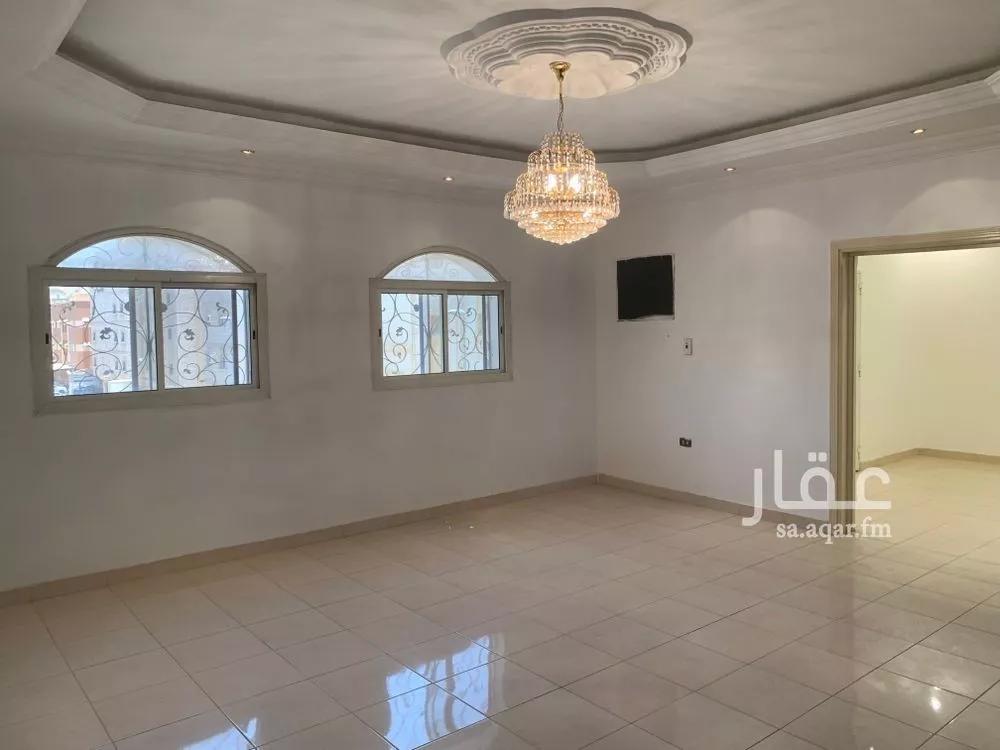 شقة 5 غرف في النسيم 5