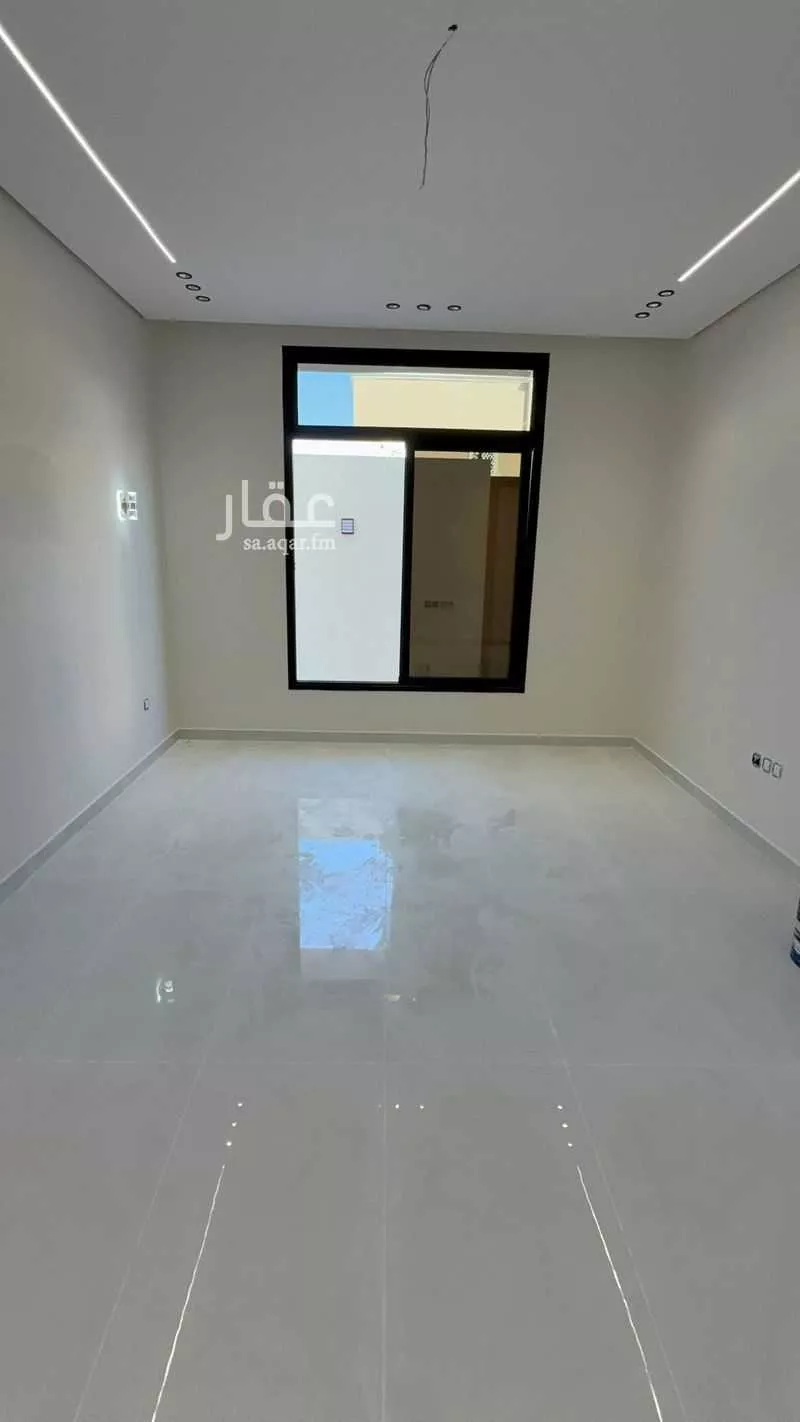 فيلا 6 غرف في ضاحية الملك فهد 2