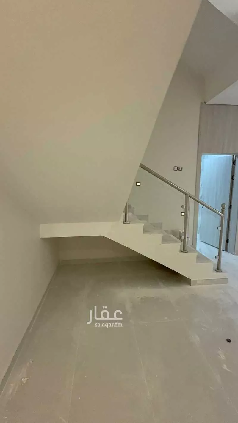 فيلا 6 غرف في ضاحية الملك فهد 3