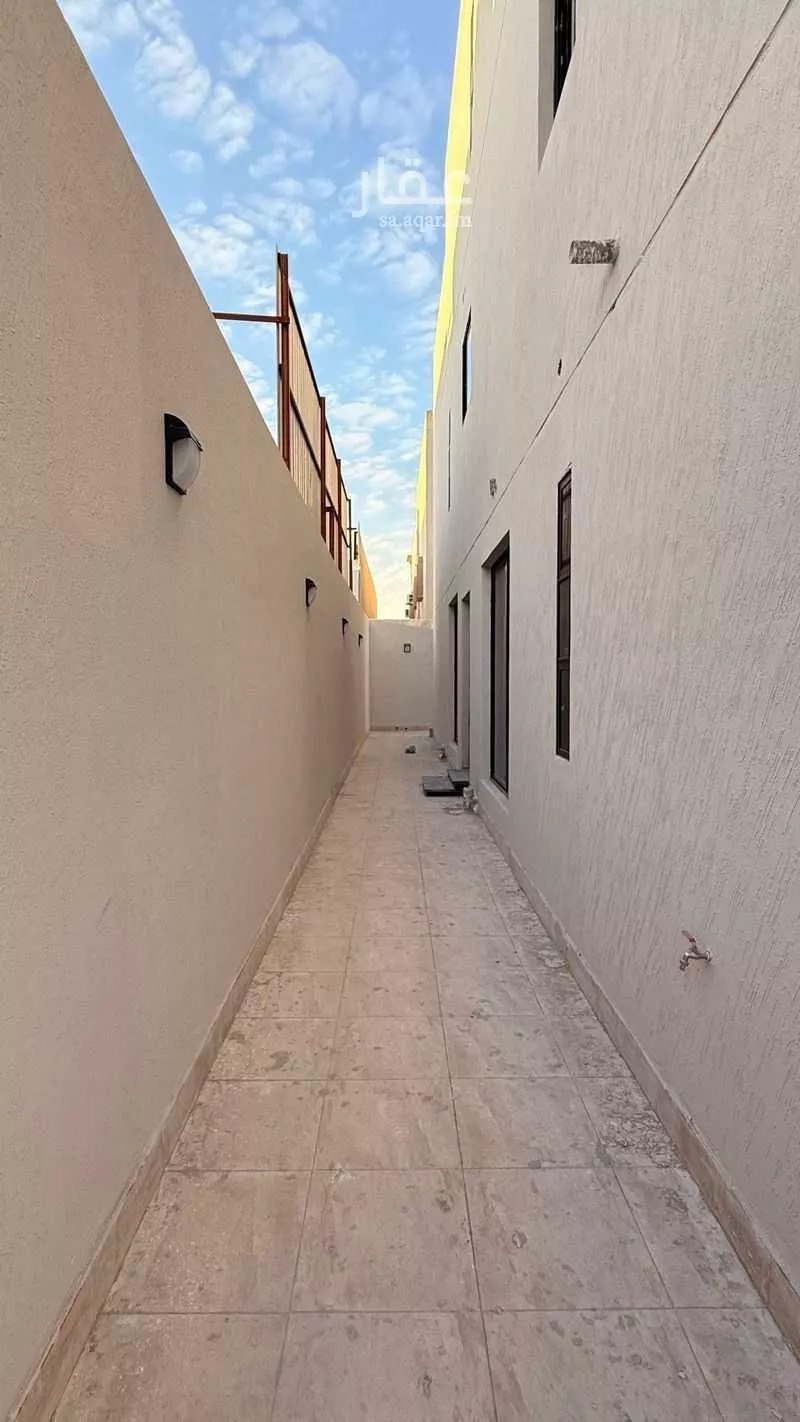 شقة 5 غرف في بدر 4