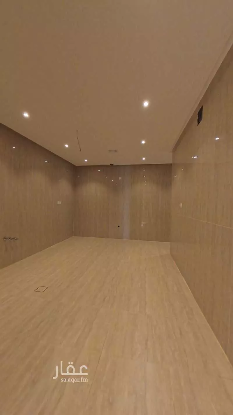 5 bedroom villa in Dahiat King Fahd 5