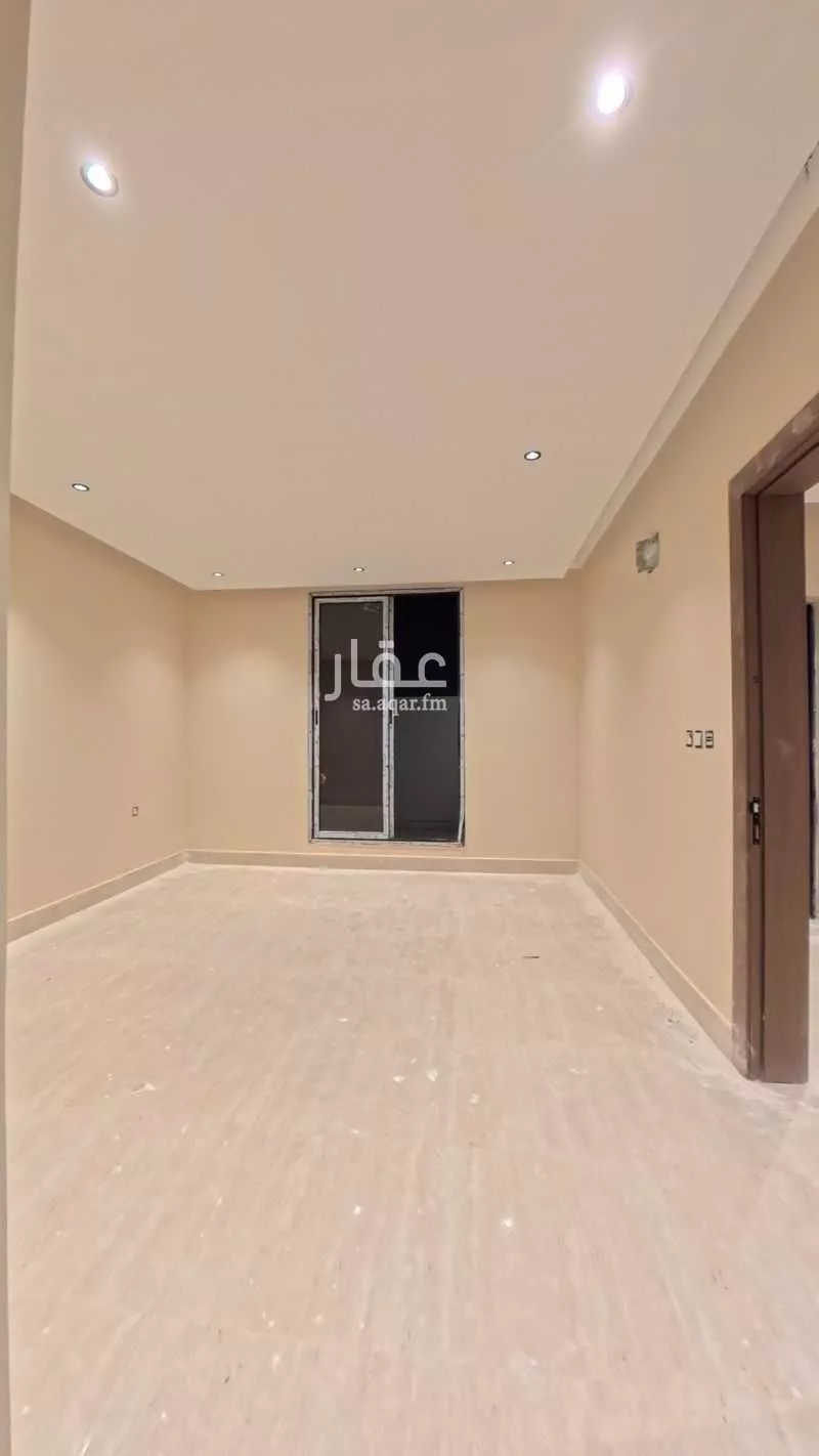 شقة 5 غرف في بدر 4