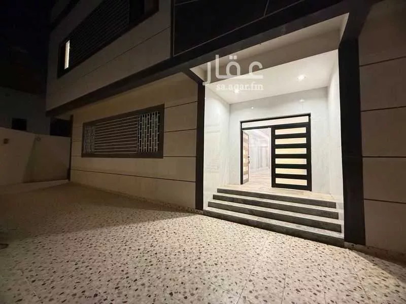 شقة 5 غرف في الفلاح، جدة 5