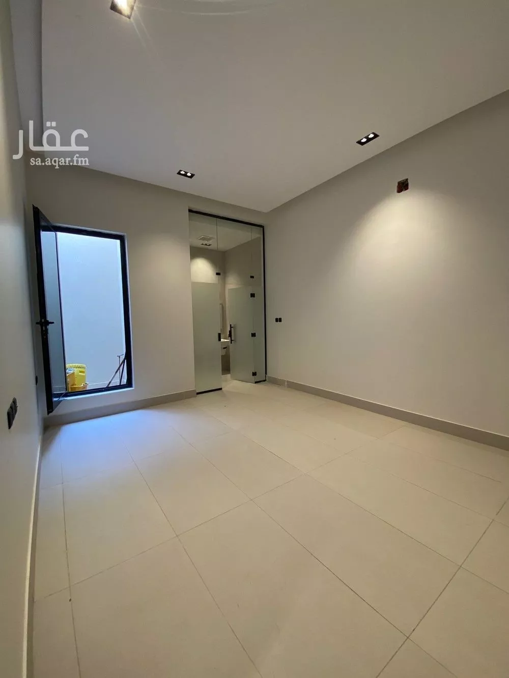 5 bedroom floor in Al Khaleej 3