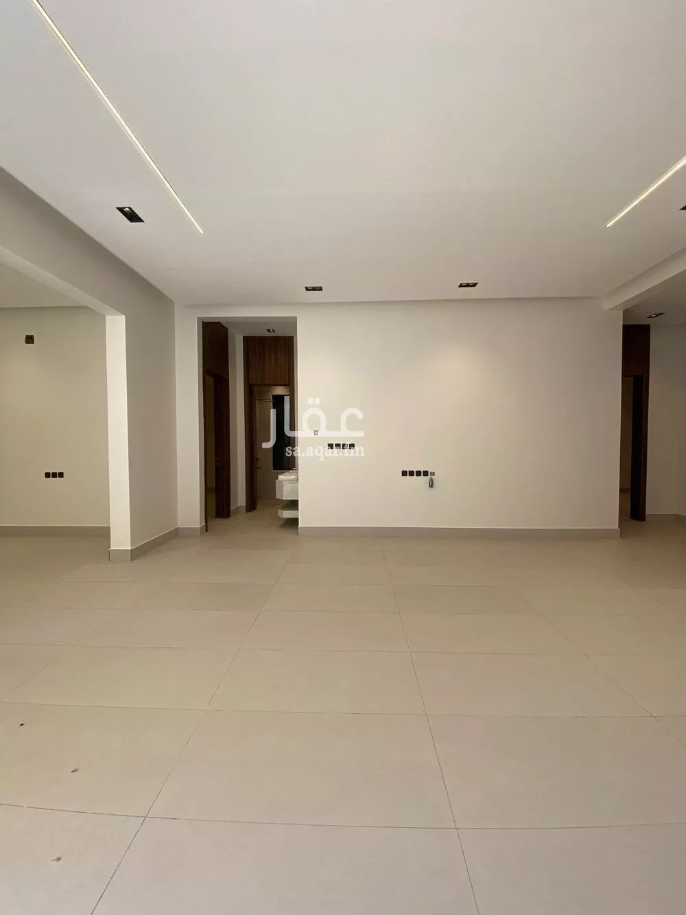 5 bedroom floor in Al Khaleej 2