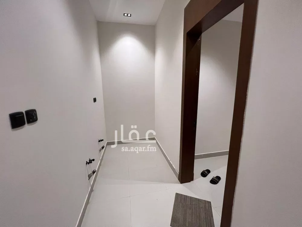 دور 4 غرف في الخليج 3