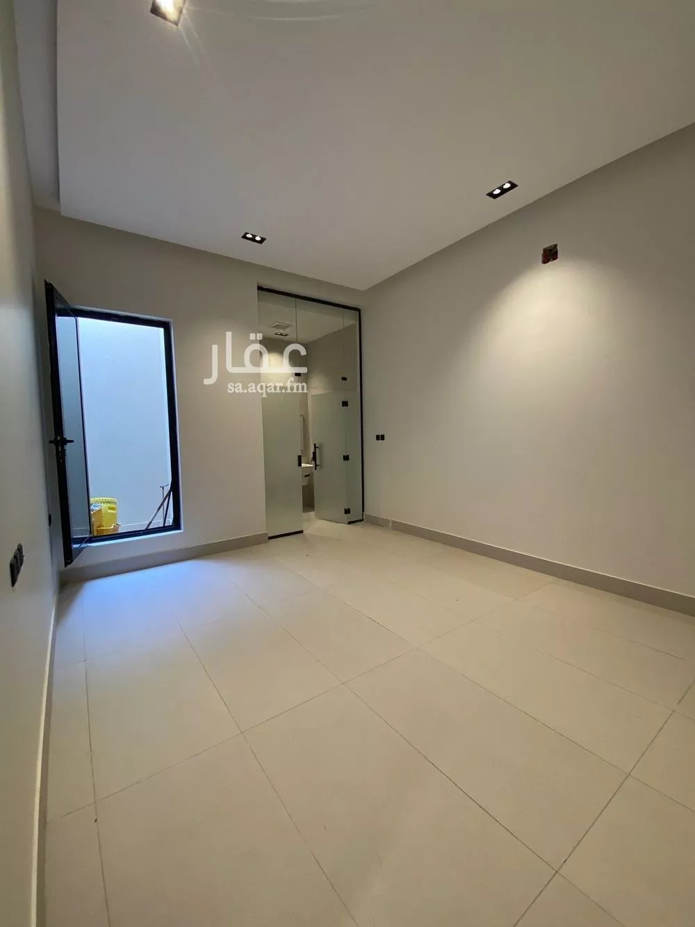 5 bedroom floor in Al Khaleej 5