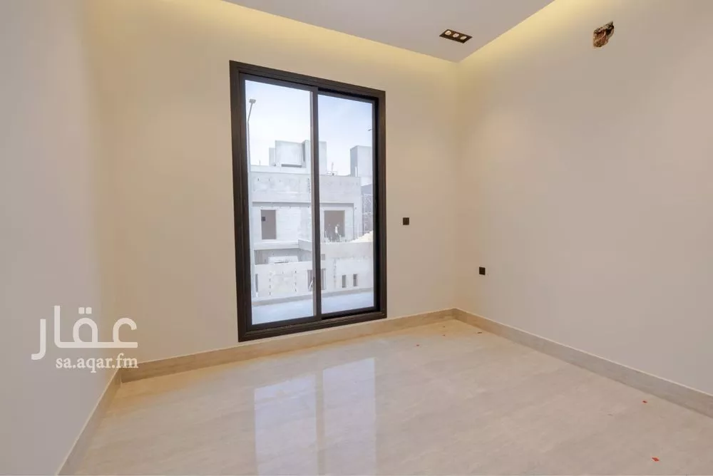 فيلا 5 غرف في الرمال 5