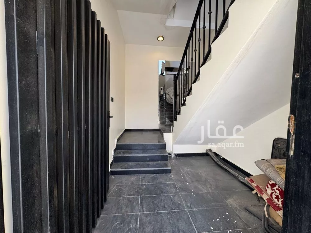 دور 4 غرف في الخليج 3