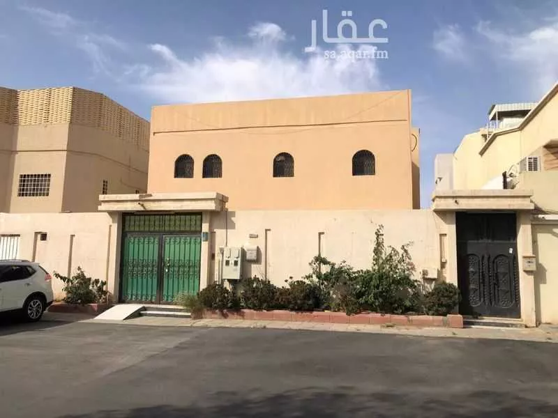 11 bedroom villa in Al Rawdah