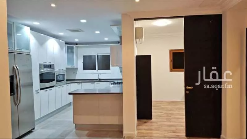 6 bedroom apartment in Al Rawdah 4