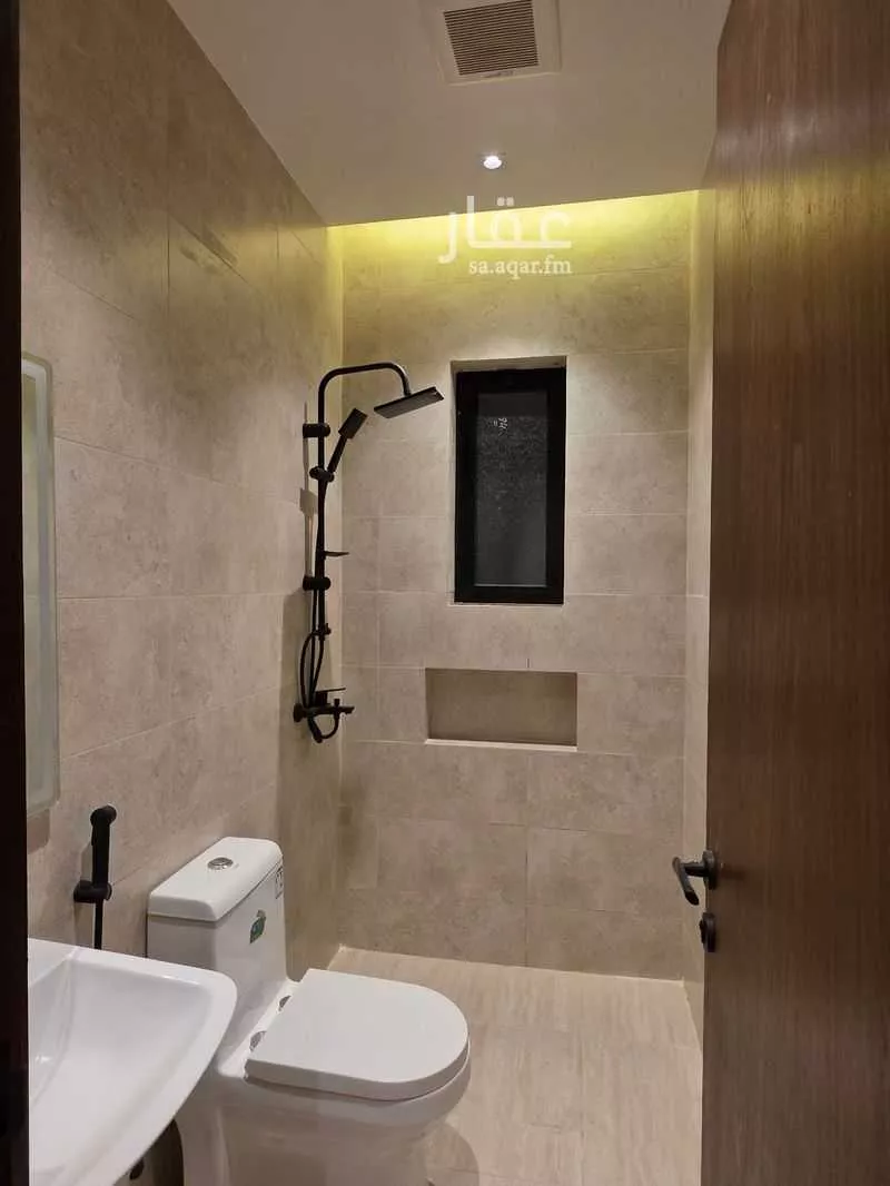 3 bedroom apartment in Al Nuzhah, Jeddah 16