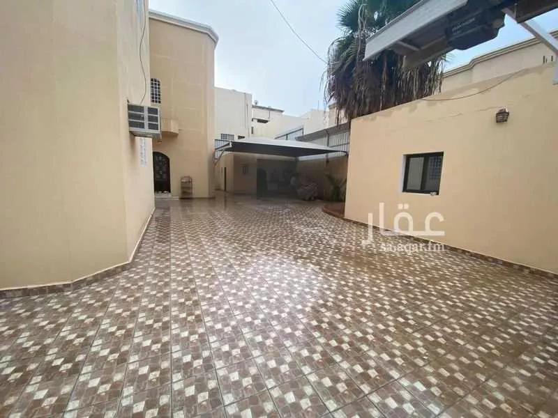 فيلا 14 غرف في العزيزية 5
