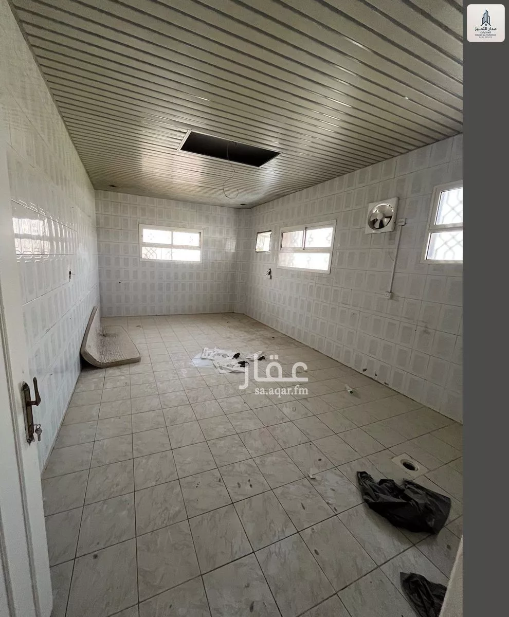 فيلا 10 غرف في الدريهمية 2