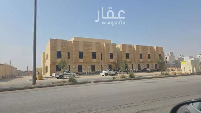 عمارة 1960 م² في القادسية 4