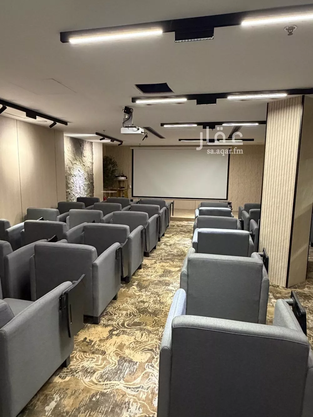 36 bedroom office in Al Hamra, Jeddah 15