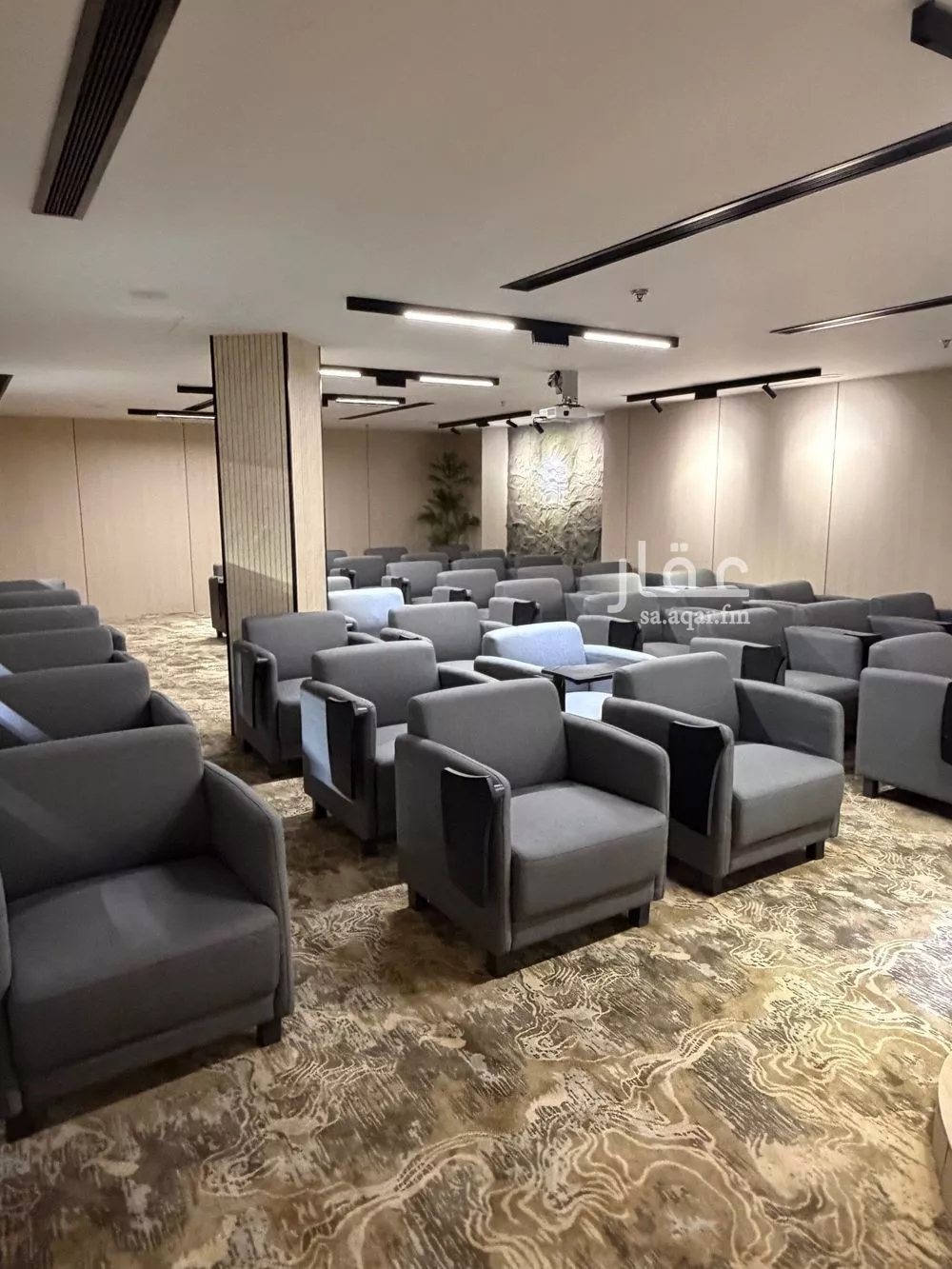 36 bedroom office in Al Hamra, Jeddah 11