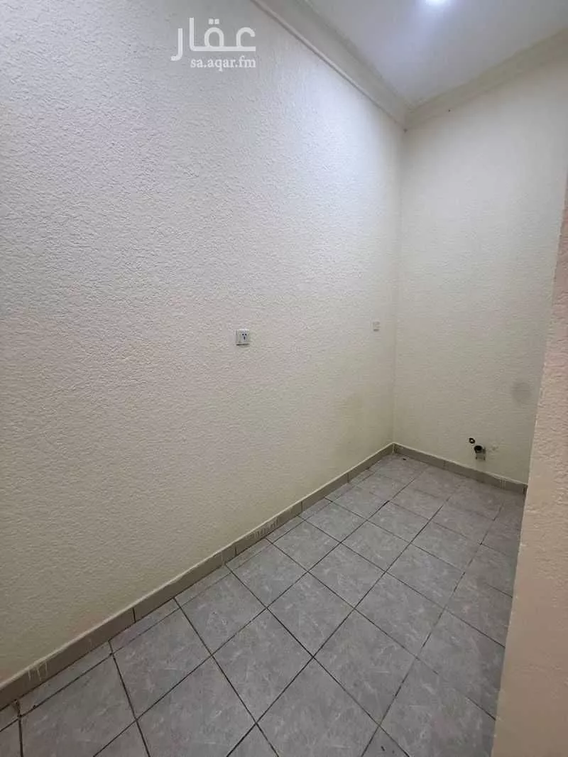 875 sqm building in Ad Dar Al Baida 4