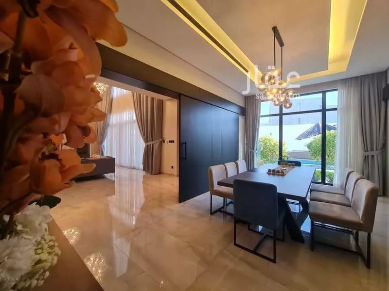 13 bedroom villa in Az Zomorod 3