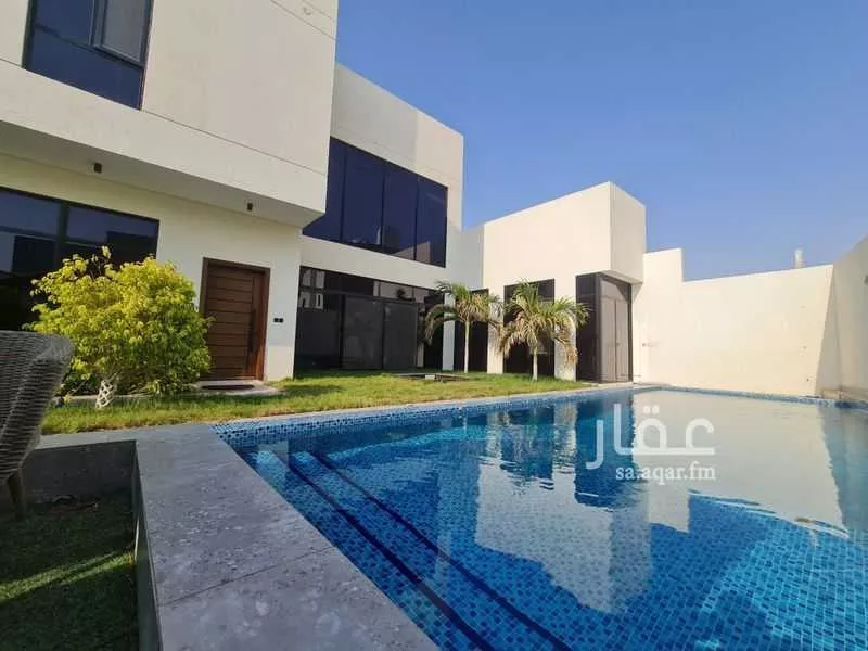 13 bedroom villa in Az Zomorod 3