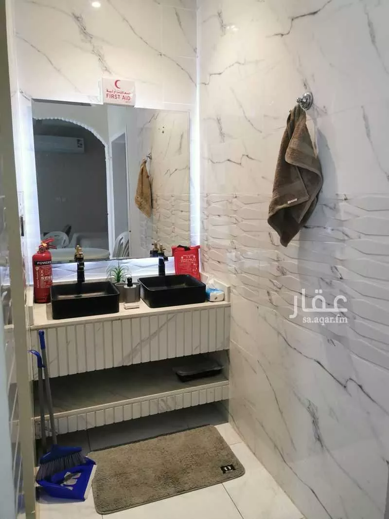 2 bedroom floor in Al Aqiq 5