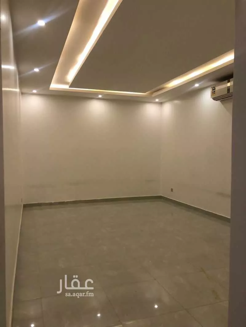 5 bedroom villa in Al Aridh 4