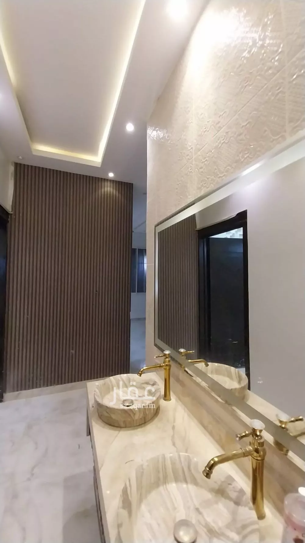 8 bedroom villa in Al Rimal 1