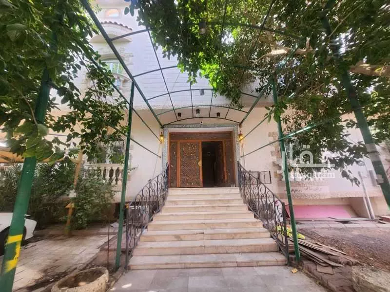 عمارة 1185 م² في العيون 4