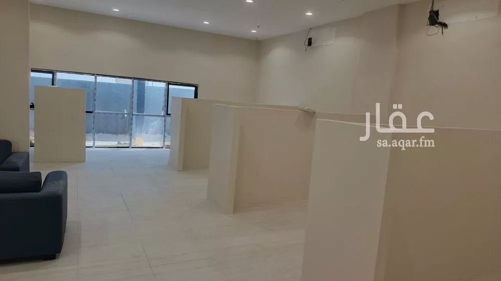 مكتب 11380 م² في الرمال 3