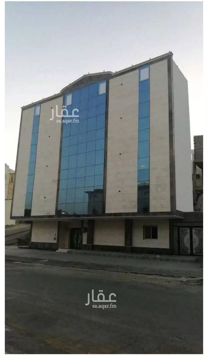 4 bedroom apartment in Batha Quraysh 2