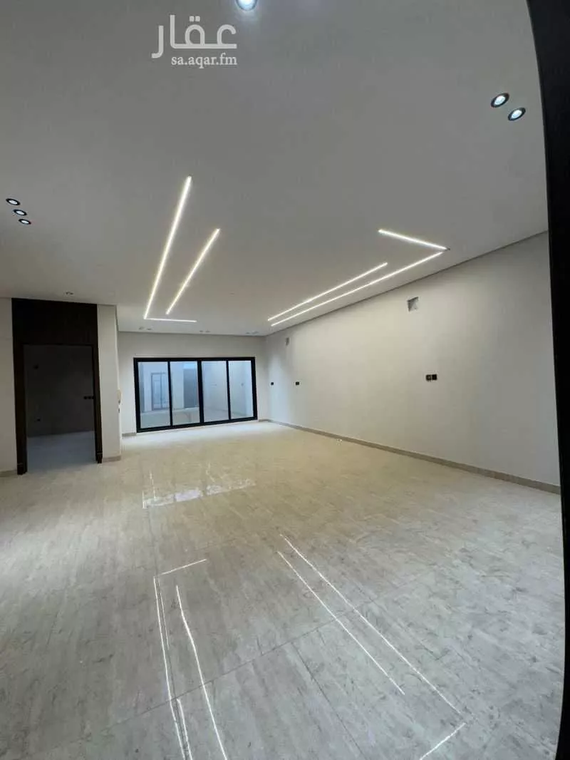 6 bedroom villa in Ash Shulah, Eastern Province 9