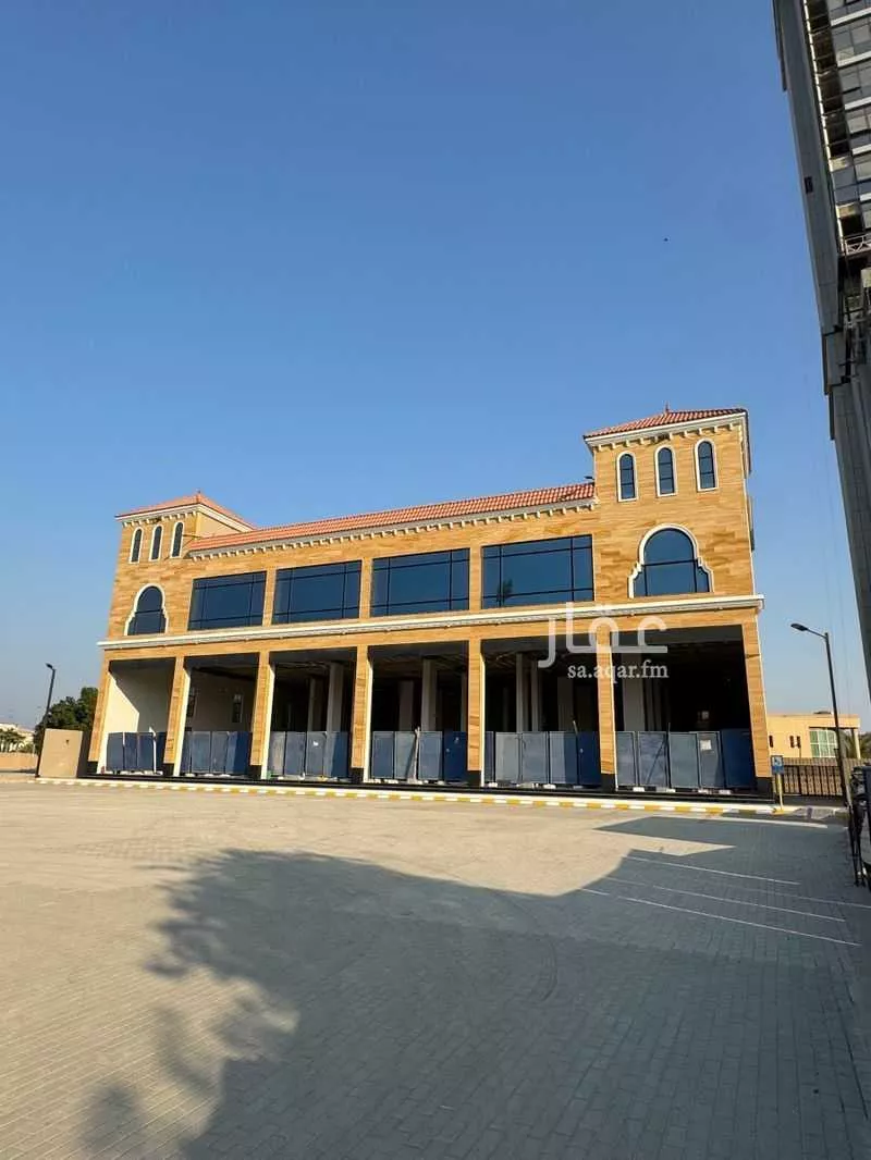 6 bedroom building in Ash Shati Al Gharbi, Eastern Province 2